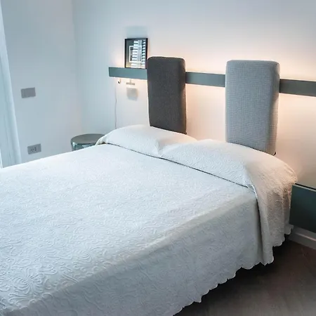 Sant'agata In Trastevere Apartment *